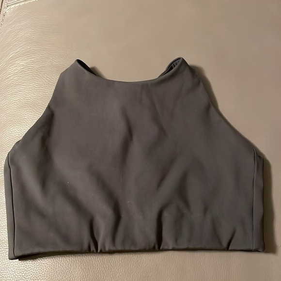 GIRLFRIEND COLLECTIVE DARK GRAY TOPANGA HALTER BRA. - Picture 1 of 6